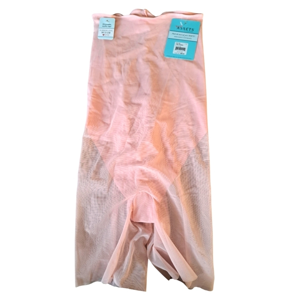 NWT Assets shaper size 1X